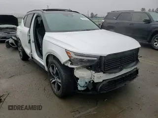 2019 Volvo XC40 R-Design z VIN YV4AC2HMXK2068129, wystawiony jako Copart lot #43337635 z przebiegiem 88 227 mil mil oraz Szkoda całkowita • Salvage title. Historia ofert i sprzedaży dostępna na DreamBid. Obrazek 12.
