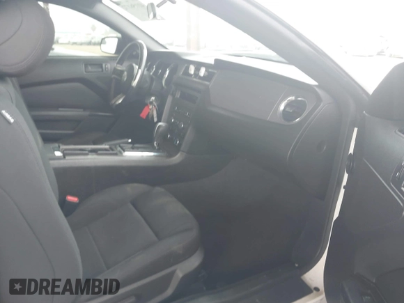 2013 Ford Mustang V6 with VIN 1ZVBP8AM8D5206791, listed as a IAAI auction lot 41156172 with 97,169 mi miles. Bid and sale history available at carsss.com. Image 5.