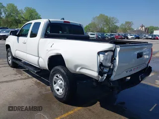 2021 Toyota Tacoma SR с VIN 3TYRX5GNXMT024248, выставлен на аукционе IAAI как лот 42082901 с пробегом 29 078 миль миль и . История ставок и продаж доступна на DreamBid. Изображение 3.