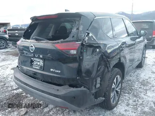 2021 Nissan Rogue SV z VIN 5N1AT3BB9MC738066, wystawiony jako IAAI lot #41009183 z przebiegiem 73 802 mil mil oraz . Historia ofert i sprzedaży dostępna na DreamBid. Obrazek 6.
