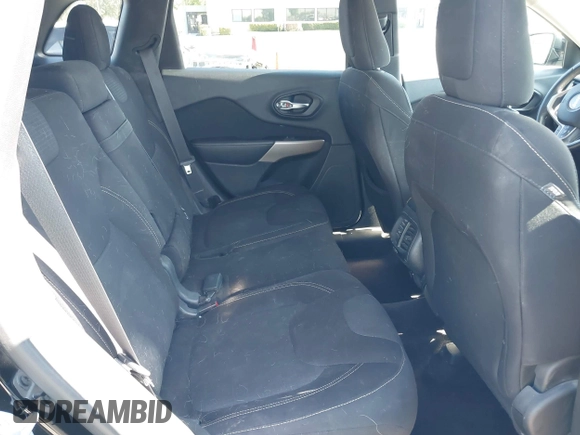 2017 Jeep Cherokee Latitude with VIN 1C4PJMCB3HW605381, listed as a IAAI auction lot 42217633 with 115,055 mi miles and . Bid and sale history available at DreamBid. Image 8.