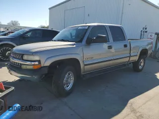 2002 Chevrolet Silverado 1500HD LS z VIN 1GCGC13U42F140126, wystawiony jako Copart lot #47089605 z przebiegiem 110 372 mil mil oraz Szkoda całkowita • Salvage title. Historia ofert i sprzedaży dostępna na DreamBid. Obrazek 1.