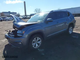 2019 Volkswagen Atlas 3.6L V6 SE w/Technology with VIN 1V2UR2CA8KC559299, listed as a IAAI auction lot 41743354 with 93,872 mi miles. Bid and sale history available at carsss.com. Image 18.