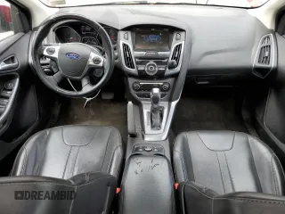 2014 Ford Focus Titanium with VIN 1FADP3J20EL352909, listed as a Copart auction lot 58501085 with 174,388 mi miles and Salvage title. Bid and sale history available at DreamBid. Image 8.