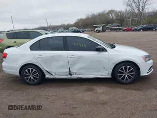 2015 Volkswagen Jetta Sedan 1.8T SE with VIN 3VWD17AJ4FM350619, listed as a IAAI auction lot 41917719 with 135,561 mi miles. Bid and sale history available at carsss.com. Image 13.