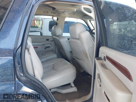 2004 Cadillac Escalade с VIN 1GYEK63N74R174198, выставлен на аукционе IAAI как лот 42072784 с пробегом 203 492 миль миль и . История ставок и продаж доступна на DreamBid. Изображение 8.