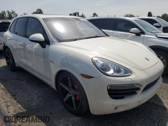 2012 Porsche Cayenne S Hybrid with VIN WP1AE2A25CLA90443, listed as a Copart auction lot 60108595 with 141,595 mi miles and Clean title. Bid and sale history available at DreamBid. Image 4.