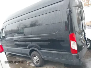 2022 Ford Transit Cargo z VIN 1FTBR3U85NKA64644, wystawiony jako IAAI lot #41006811 z przebiegiem 101 658 mil mil oraz . Historia ofert i sprzedaży dostępna na DreamBid. Obrazek 15.