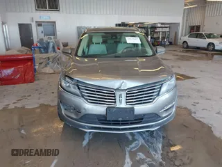 2016 Lincoln MKC Reserve with VIN 5LMCJ3C93GUJ19078, listed as a IAAI auction lot 41633487 with 91,961 mi miles and . Bid and sale history available at DreamBid. Image 12.