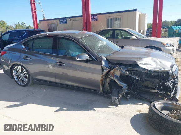 2014 Infiniti Q50 with VIN JN1BV7AP0EM673520, listed as a IAAI auction lot 41287915 with 178,339 mi miles. Bid and sale history available at carsss.com. Image 14.
