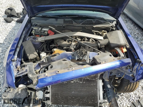 2013 Ford Mustang V6 z VIN 1ZVBP8AM4D5253929, wystawiony jako Copart lot #61657285 z przebiegiem Nie podano mil oraz Nie do naprawy • Non repairable. Historia ofert i sprzedaży dostępna na DreamBid. Obrazek 11.