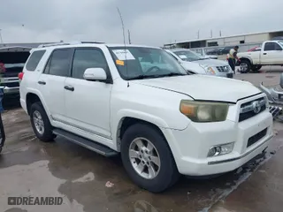 2011 Toyota 4Runner SR5 with VIN JTEZU5JR7B5014100, listed as a IAAI auction lot 41769637 with 215,474 mi miles. Bid and sale history available at carsss.com. Image 1.