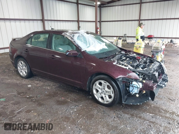 2011 Ford Fusion SE with VIN 3FAHP0HAXBR158981, listed as a IAAI auction lot 41742876 with 82,923 mi miles. Bid and sale history available at carsss.com. Image 1.