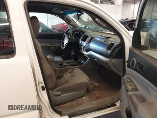2011 Toyota Tacoma PreRunner with VIN 3TMJU4GN9BM112376, listed as a IAAI auction lot 40884050 with 120,321 mi miles and . Bid and sale history available at DreamBid. Image 5.