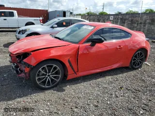 2023 Toyota GR86 Premium with VIN JF1ZNBE12P9754521, listed as a Copart auction lot 61808374 with 13,694 mi miles and Salvage Title. Bid and sale history available at carsss.com. Image 1.