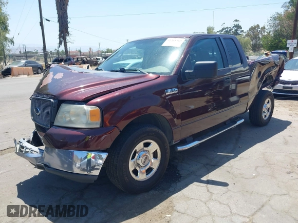 2004 Ford F-150 XL z VIN 1FTPX12514NA00560, wystawiony jako IAAI lot #42261569 z przebiegiem 189 438 mil mil oraz . Historia ofert i sprzedaży dostępna na DreamBid. Obrazek 17.