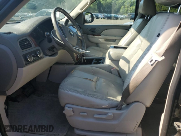 2011 Chevrolet Suburban LT with VIN 1GNSKJE30BR370334, listed as a Copart auction lot 65003225 with 193,356 mi miles and Clean title. Bid and sale history available at DreamBid. Image 7.