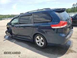 2012 Toyota Sienna LE AAS с VIN 5TDKK3DC4CS218114, выставлен на аукционе Copart как лот 56473025 с пробегом 214 865 миль миль и Списание • Salvage title. История ставок и продаж доступна на DreamBid. Изображение 2.