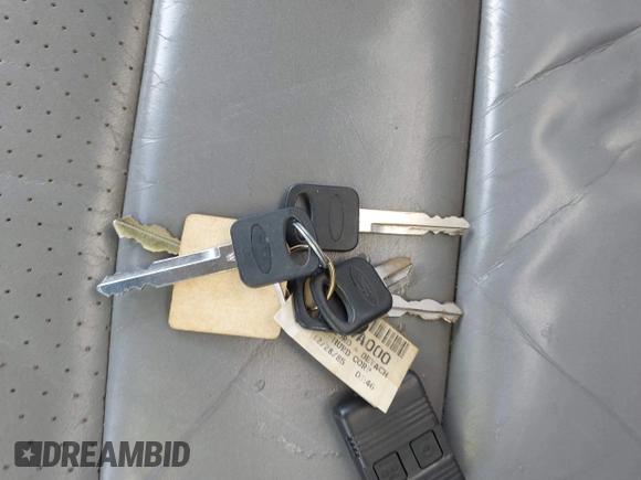 1995 Ford Explorer Eddie Bauer z VIN 1FMDU34X4SZB10719, wystawiony jako IAAI lot #41808364 z przebiegiem 140 085 mil mil oraz . Historia ofert i sprzedaży dostępna na DreamBid. Obrazek 11.