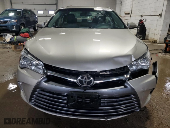 2015 Toyota Camry XLE with VIN 4T4BF1FK3FR490877, listed as a Copart auction lot 53581385 with 76,286 mi miles and Salvage Title. Bid and sale history available at carsss.com. Image 5.