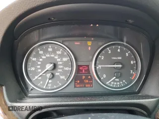 2007 BMW 3 Series 328i z VIN WBAVC53557FZ74918, wystawiony jako Copart lot #56892005 z przebiegiem 184 111 mil mil oraz Szkoda całkowita • Salvage title. Historia ofert i sprzedaży dostępna na DreamBid. Obrazek 9.