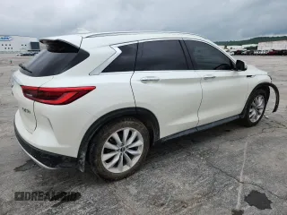 2019 Infiniti QX50 Luxe z VIN 3PCAJ5M32KF119188, wystawiony jako Copart lot #59585655 z przebiegiem 104 987 mil mil oraz Szkoda całkowita • Salvage title. Historia ofert i sprzedaży dostępna na DreamBid. Obrazek 3.