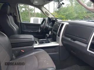 2009 Dodge 1500 Laramie z VIN 1D3HV13TX9S751888, wystawiony jako IAAI lot #42367204 z przebiegiem 206 933 mil mil oraz . Historia ofert i sprzedaży dostępna na DreamBid. Obrazek 5.