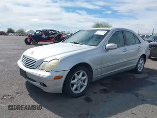 2003 Mercedes-Benz C 320 с VIN WDBRF64J03F376239, выставлен на аукционе IAAI как лот 41571617 с пробегом 138 303 миль миль и . История ставок и продаж доступна на DreamBid. Изображение 2.