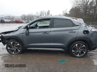 2019 Hyundai Tucson Ultimate with VIN KM8J3CAL8KU065577, listed as a IAAI auction lot 41214267 with 106,975 mi miles. Bid and sale history available at carsss.com. Image 14.