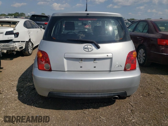 2005 Scion xA z VIN JTKKT604150084657, wystawiony jako Copart lot #67865574 z przebiegiem 46 542 mil mil oraz Szkoda całkowita • Salvage title. Historia ofert i sprzedaży dostępna na DreamBid. Obrazek 6.
