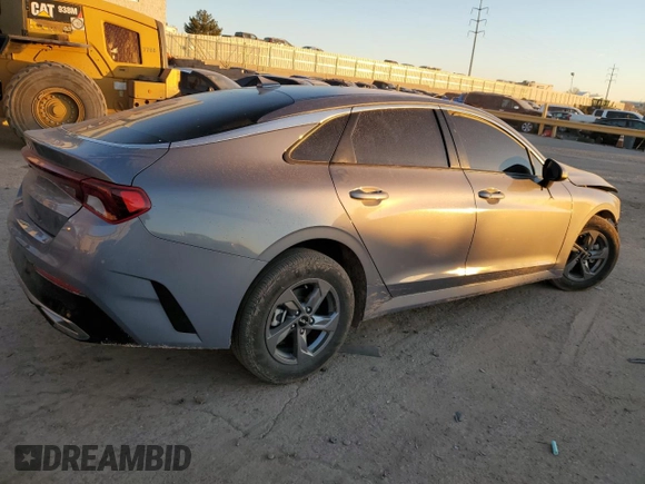 2024 Kia K5 LXS with VIN 5XXG14J25RG264734, listed as a Copart auction lot 84003064 with 29,209 mi miles and Salvage Title. Bid and sale history available at carsss.com. Image 3.