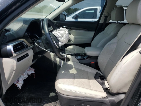 2022 Kia Telluride EX z VIN 5XYP34HC8NG312371, wystawiony jako Copart lot #53323975 z przebiegiem 68 891 mil mil oraz Nie do naprawy • Non repairable. Historia ofert i sprzedaży dostępna na DreamBid. Obrazek 7.