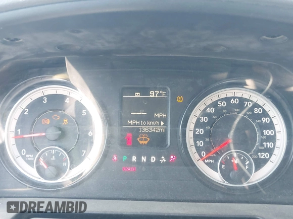 2017 Ram 1500 Tradesman с VIN 3C6JR6DG8HG703025, выставлен на аукционе IAAI как лот 42327716 с пробегом 136 342 миль миль и . История ставок и продаж доступна на DreamBid. Изображение 7.