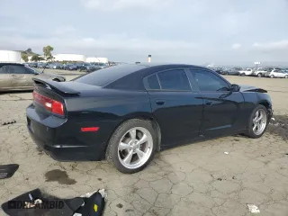 2013 Dodge Charger SXT Plus with VIN 2C3CDXHG8DH603344, listed as a Copart auction lot 44656465 with 121,322 mi miles and Salvage Title. Bid and sale history available at carsss.com. Image 3.