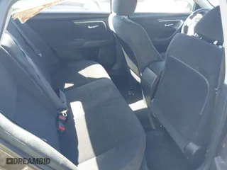 2015 Nissan Altima 2.5 with VIN 1N4AL3AP2FN301492, listed as a IAAI auction lot 41820546 with 147,567 mi miles. Bid and sale history available at carsss.com. Image 8.