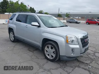 2010 GMC Terrain SLE-2 with VIN 2CTALDEW4A6315140, listed as a IAAI auction lot 42111424 with 132,536 mi miles. Bid and sale history available at carsss.com. Image 1.