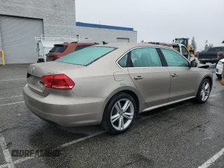 2015 Volkswagen Passat SE z VIN 1VWBV7A38FC066778, wystawiony jako Copart lot #50843015 z przebiegiem 100 790 mil mil oraz Szkoda całkowita • Salvage title. Historia ofert i sprzedaży dostępna na DreamBid. Obrazek 3.