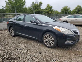 2013 Hyundai Azera with VIN KMHFG4JG5DA218746, listed as a Copart auction lot 72561934 with 75,663 mi miles and Salvage Title. Bid and sale history available at carsss.com. Image 4.