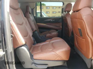 2018 Cadillac Escalade ESV Premium Luxury z VIN 1GYS3JKJ9JR167315, wystawiony jako Copart lot #57799685 z przebiegiem 84 708 mil mil oraz Szkoda całkowita • Salvage title. Historia ofert i sprzedaży dostępna na DreamBid. Obrazek 11.