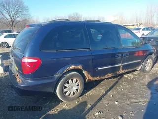 2006 Chrysler Town & Country Touring with VIN 2A4GP54L46R805276, listed as a IAAI auction lot 41036582 with 145,534 mi miles and . Bid and sale history available at DreamBid. Image 4.