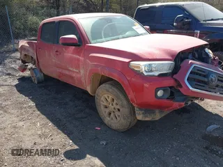 2018 Toyota Tacoma SR with VIN 5TFCZ5AN1JX154722, listed as a IAAI auction lot 41693606 with 123,916 mi miles. Bid and sale history available at carsss.com. Image 1.