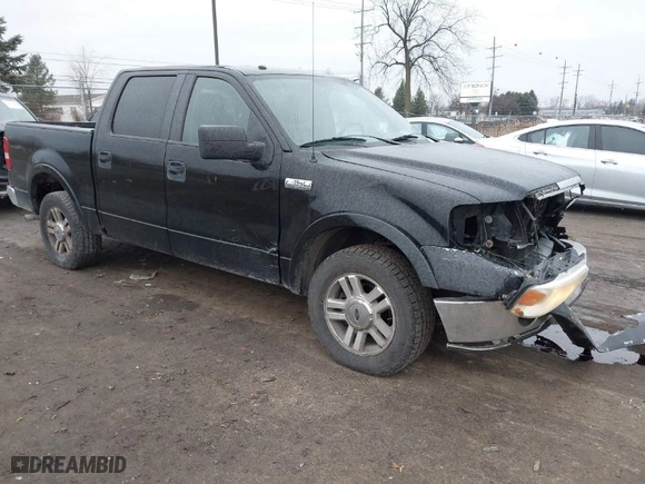 2008 Ford F-150 XLT with VIN 1FTPW12538FA40559, listed as a IAAI auction lot 41200440 with 243,970 mi miles. Bid and sale history available at carsss.com. Image 1.