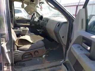 2004 Ford F-150 XLT with VIN 1FTRW14W74KC93965, listed as a IAAI auction lot 42234668 with 190,139 mi miles and . Bid and sale history available at DreamBid. Image 5.