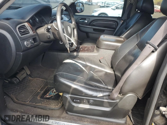 2011 GMC Yukon Denali with VIN 1GKS2EEF5BR197392, listed as a Copart auction lot 77253844 with 276,239 mi miles and Clean Title. Bid and sale history available at carsss.com. Image 7.