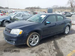 2014 Dodge Avenger SXT z VIN 1C3CDZCB2EN102742, wystawiony jako IAAI lot #41807662 z przebiegiem 140 281 mil mil oraz . Historia ofert i sprzedaży dostępna na DreamBid. Obrazek 17.