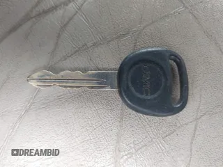 2003 GMC Yukon SLT z VIN 1GKEK13Z93R211332, wystawiony jako IAAI lot #41739150 z przebiegiem Nie podano mil oraz . Historia ofert i sprzedaży dostępna na DreamBid. Obrazek 11.