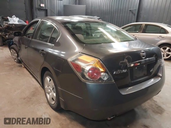 2008 Nissan Altima 2.5 S with VIN 1N4AL21E28C214070, listed as a IAAI auction lot 37537543 with 30,659 mi miles. Bid and sale history available at carsss.com. Image 3.