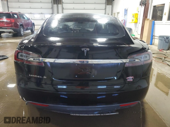 2013 Tesla Model S with VIN 5YJSA1CG1DFP03666, listed as a Copart auction lot 55698345 with 72,592 mi miles and Clean Title. Bid and sale history available at DreamBid. Image 6.