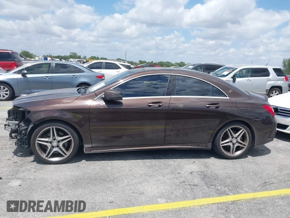 2014 Mercedes-Benz CLA 250 с VIN WDDSJ4EB5EN135496, выставлен на аукционе IAAI как лот 42073781 с пробегом 155 671 миль миль и . История ставок и продаж доступна на DreamBid. Изображение 15.