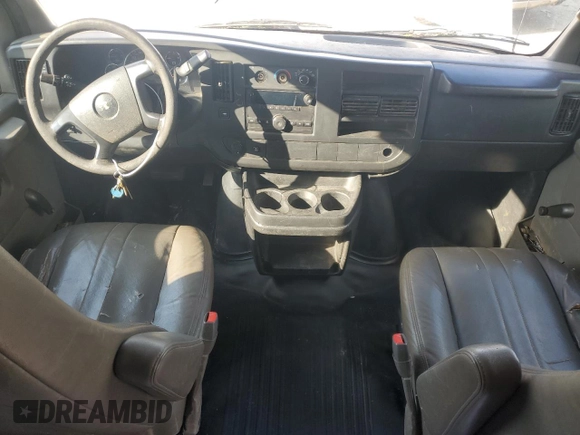 2013 Chevrolet Express Cargo с VIN 1GCWGGBA3D1109881, выставлен на аукционе Copart как лот 47881525 с пробегом Не указан миль и Чистый • Clean title. История ставок и продаж доступна на DreamBid. Изображение 8.